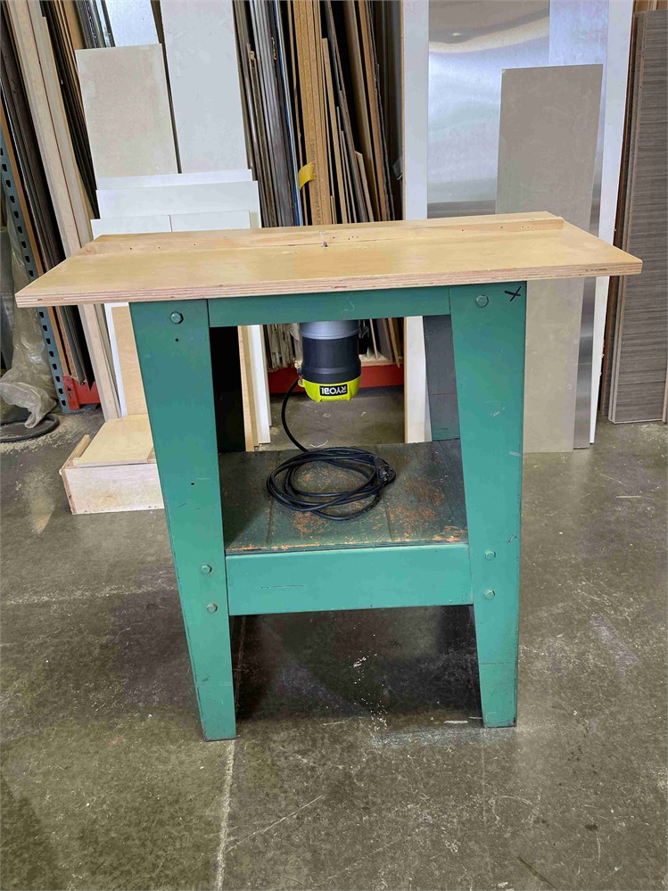 Router Table with Ryobi "R163G" Router