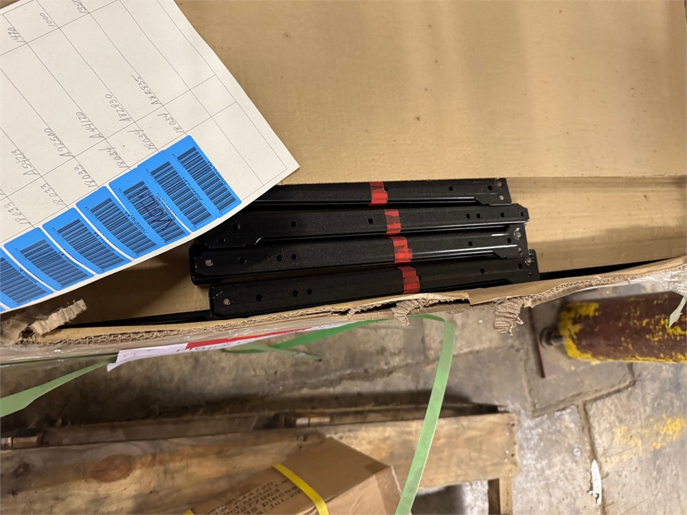 Ameriwood "A56750" 350MM Single Captive Slide - (1) Pallet