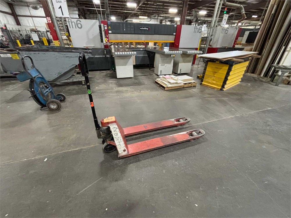 BT "L23-U" Pallet Jack