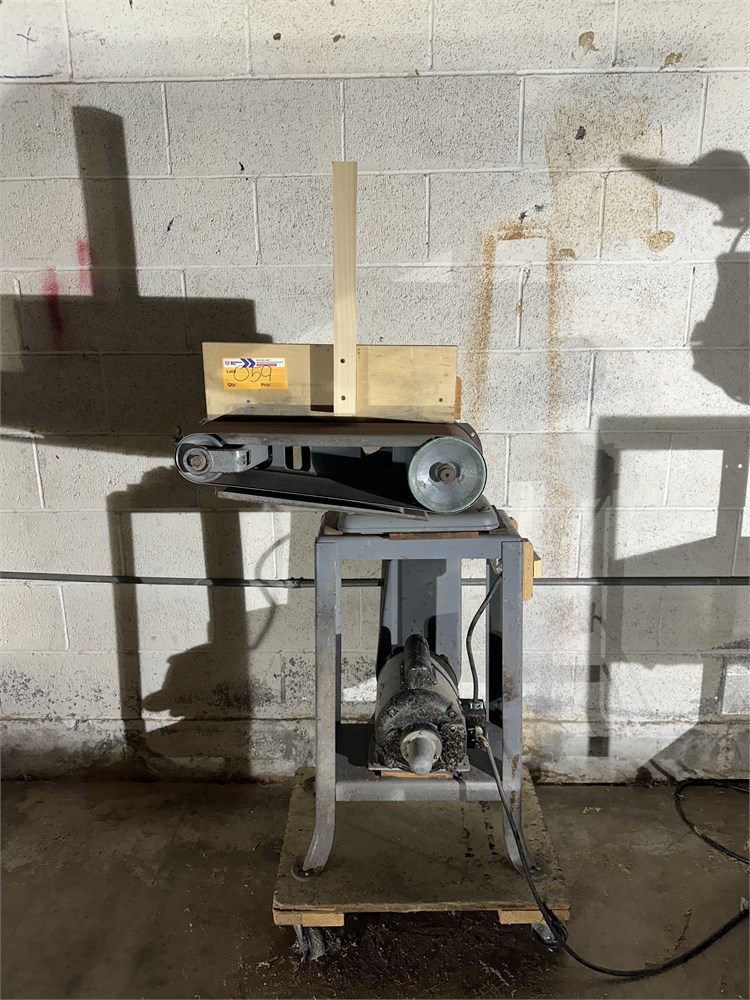 Delta/Milwaukee Belt Sander