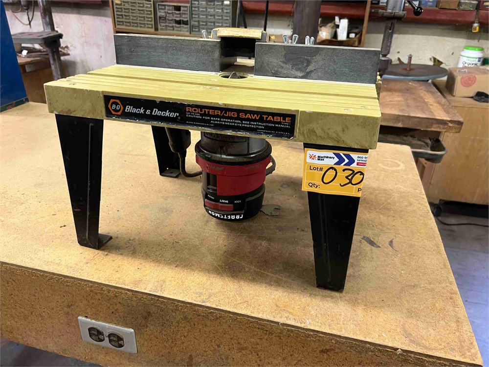 Black & Decker Router Table