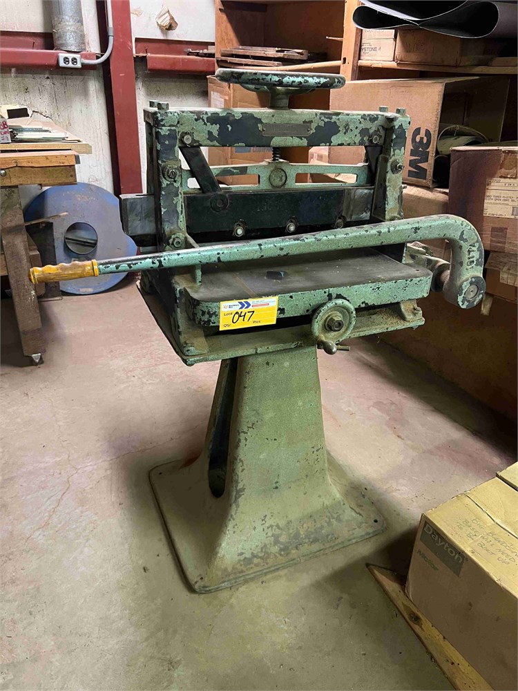 Paper Cutter