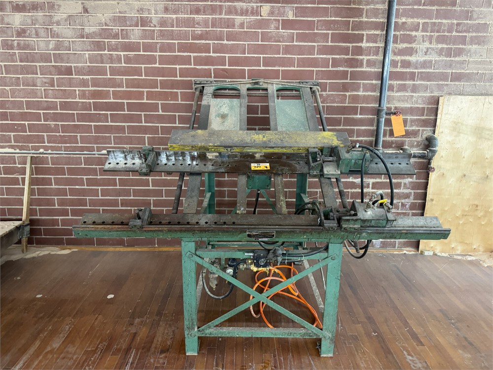 Landcaster Furniture Clamp
