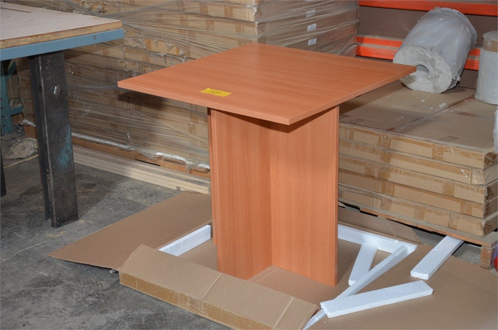 Decorative Table - 30" x 30" Qty (40)