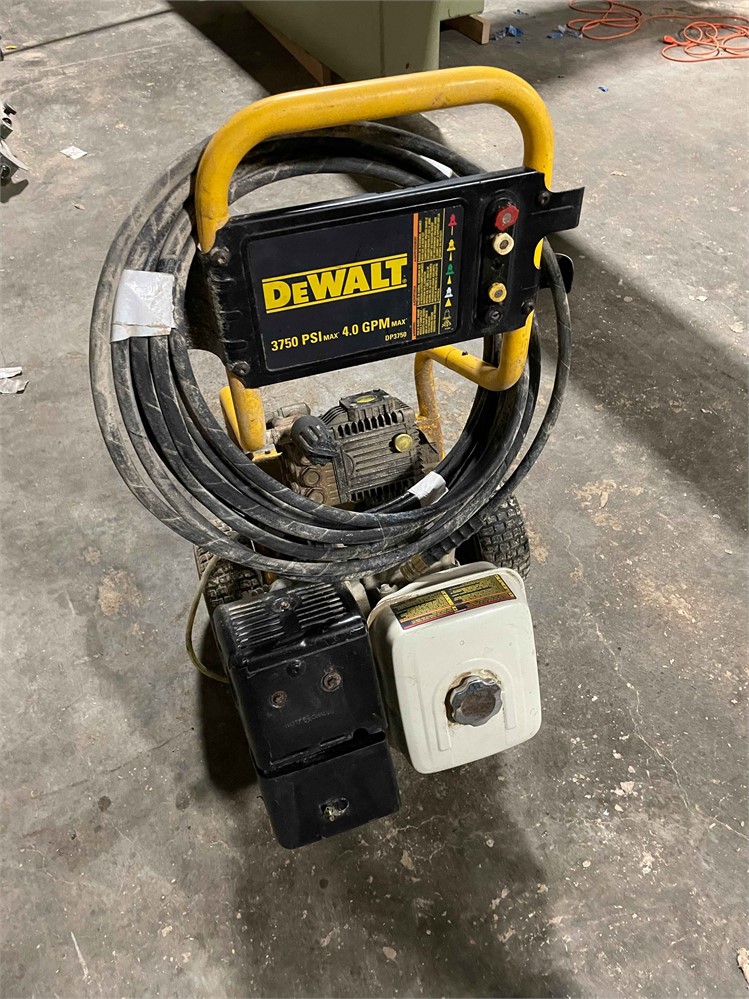 DeWalt "DP3750" Gas Pressure Washer