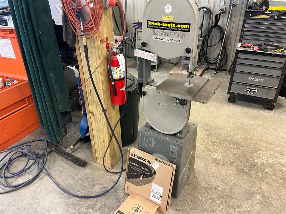 Delta/Rockwell Bandsaw