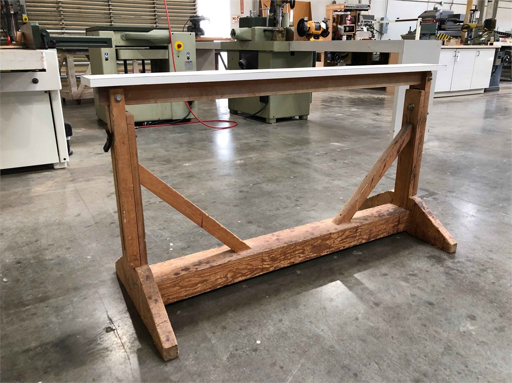 Adjustable Height Wooden Work Bench
