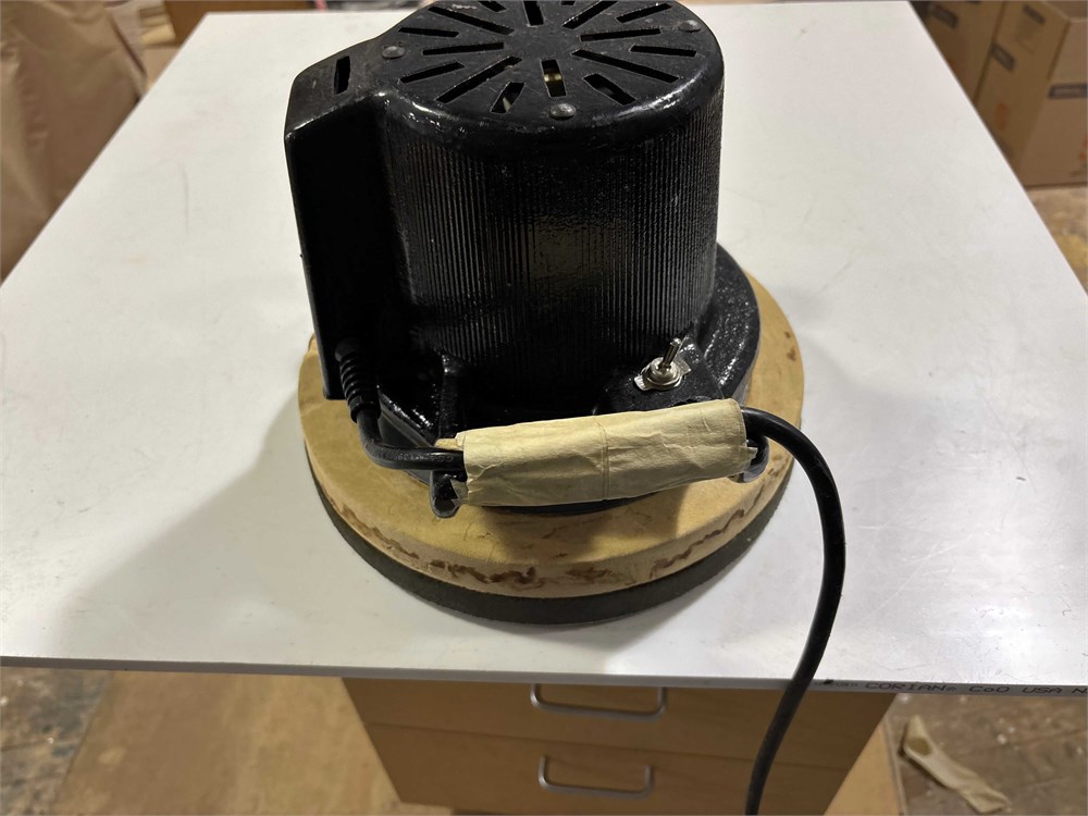 GEM Industries Burnisher/Polisher
