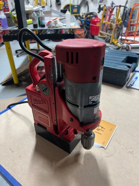 Milwaukee "4270-20" Electromagnetic Drill Press