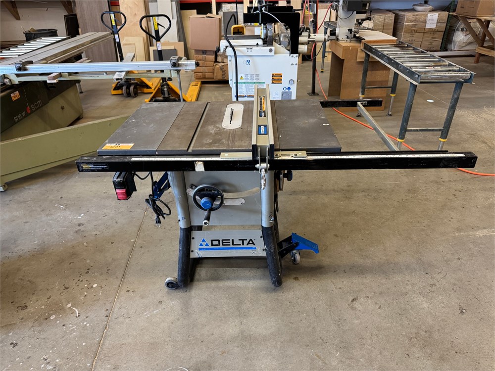Delta "36-725" Table Saw & Stand