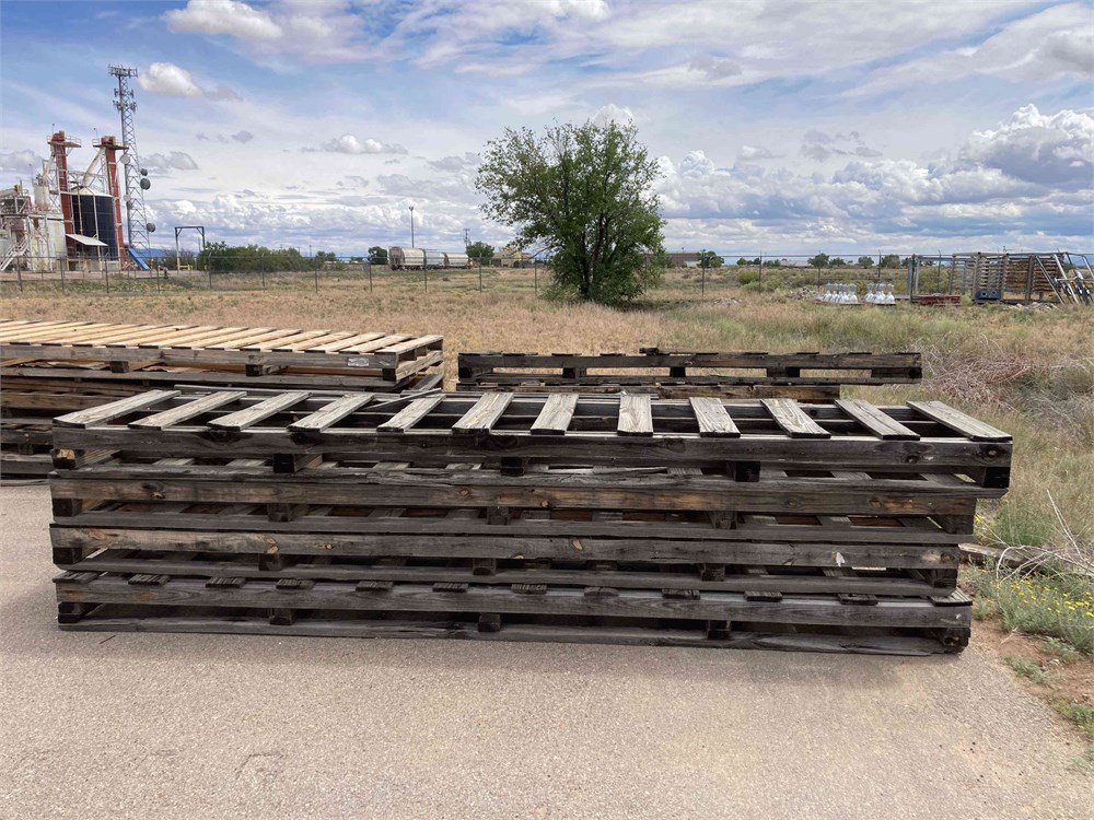 Wood Skids and Pallets