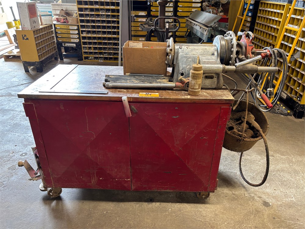 Ridgid 300 Pipe Treader & Cart as pictures