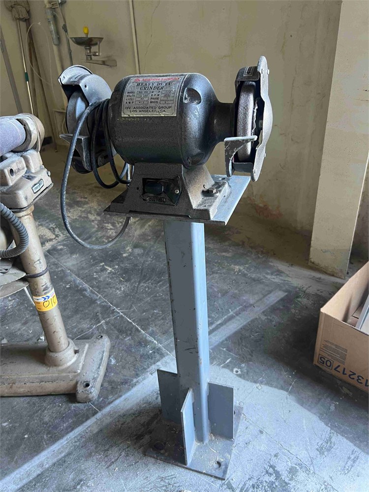 Associated Machinery "BG-6R" Grinder