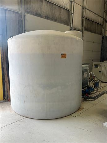 Water Tank - 2,000 Gal.