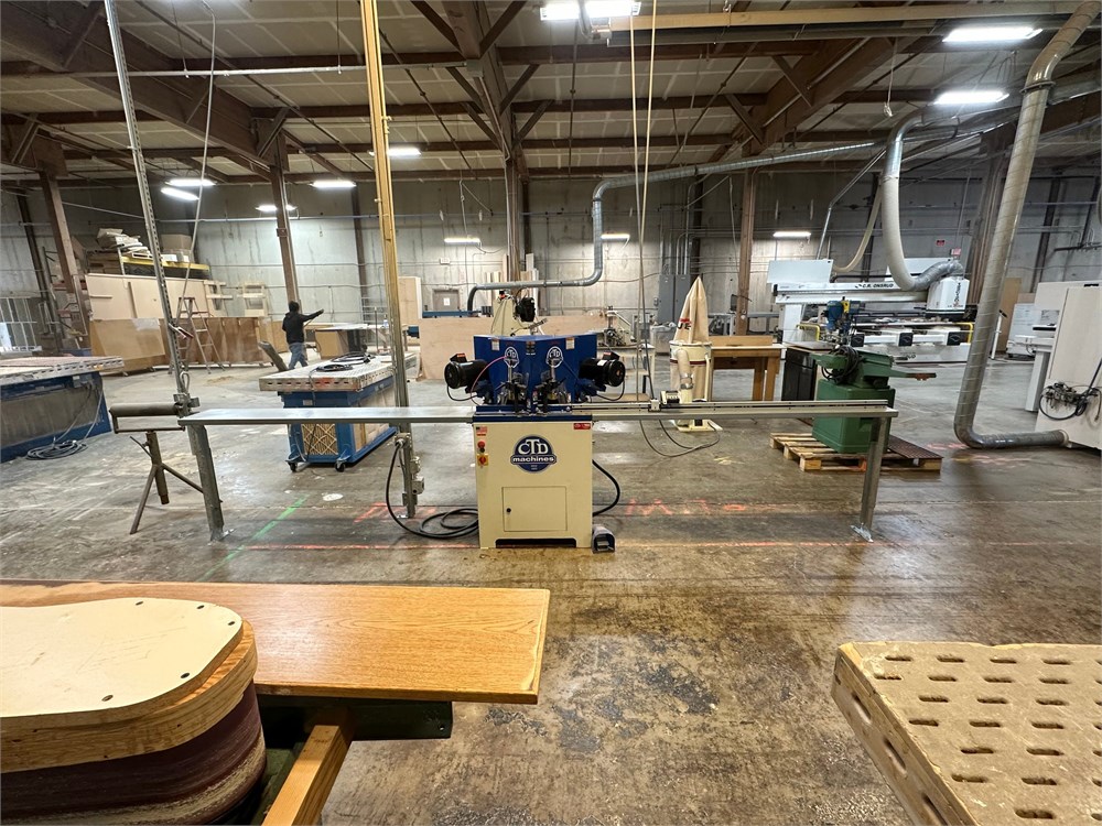 CTD "D45AX" Double Miter Saw