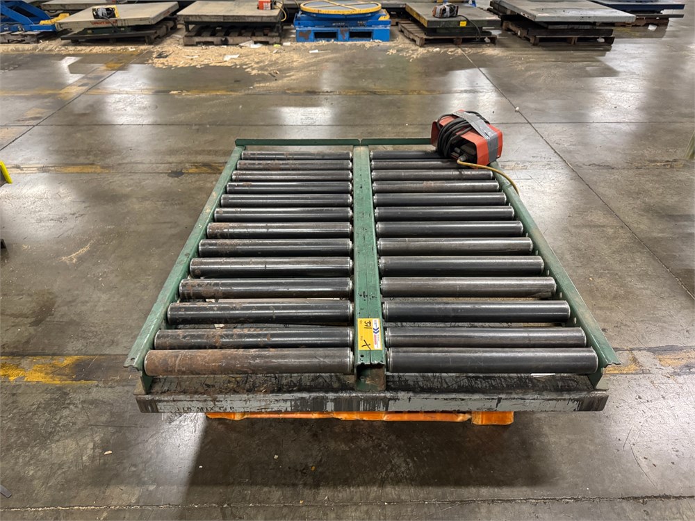 Lift Table with Conveyor