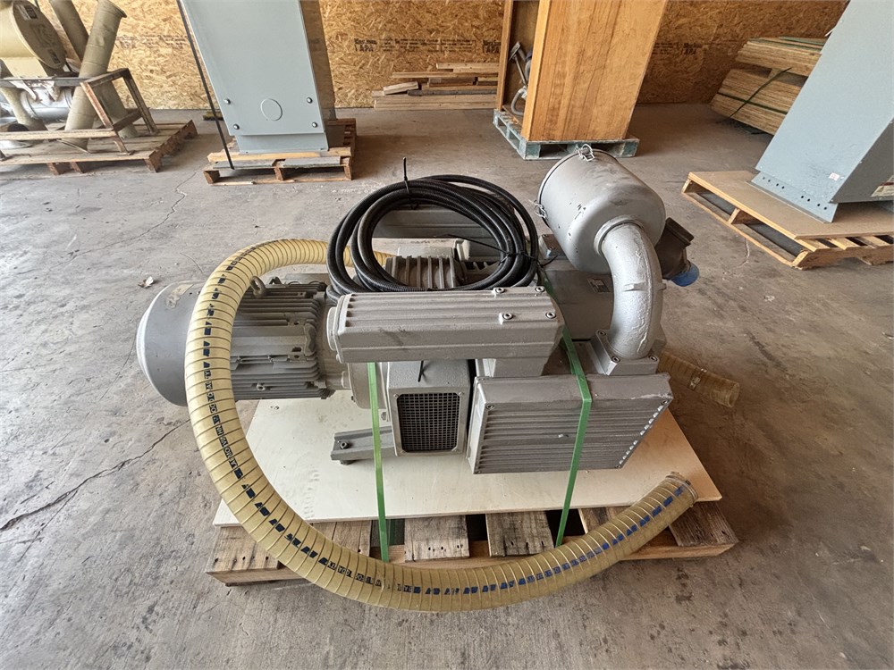 Becker "VLTF 250" Vacuum Pump