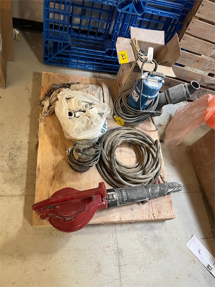 Lot of Pumps & more - as pictured