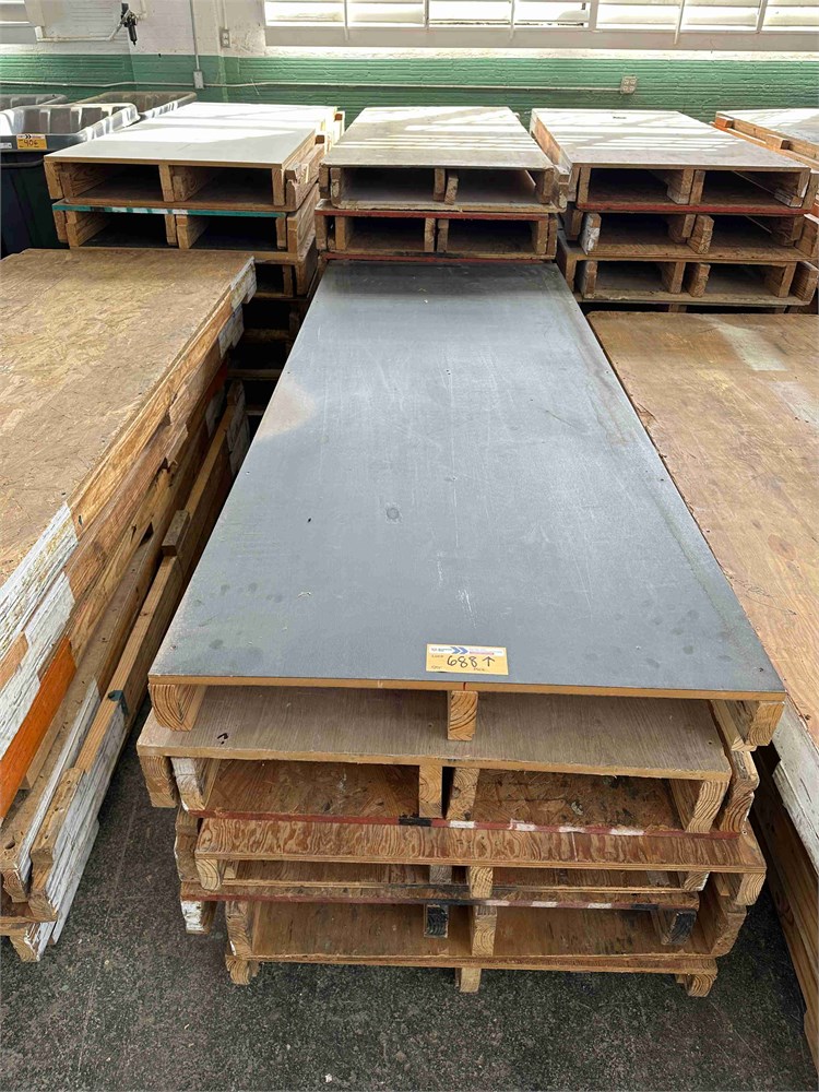 Large Wood Pallet qty. (12)