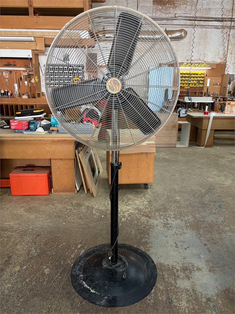 30" Oscillating Pedestal Fan as pictured