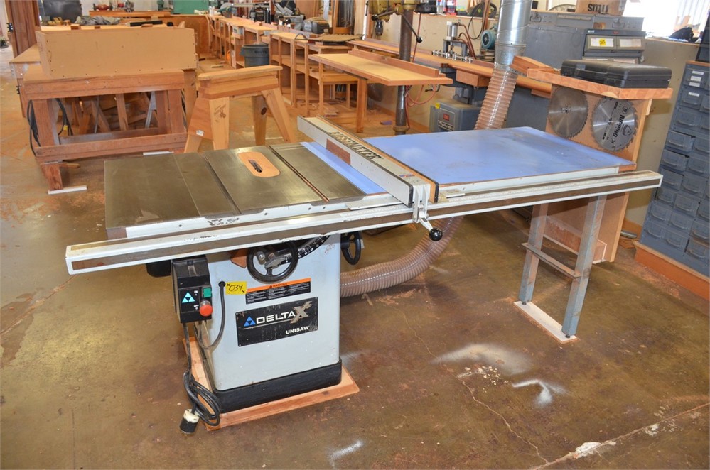 Delta "36-L51X" Table Saw and Table
