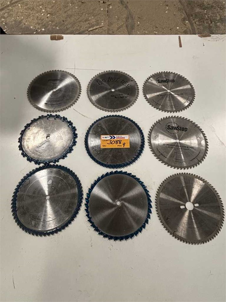 Lot of Saw Blades