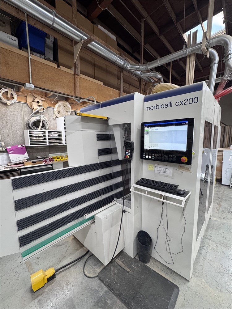 Morbidelli "CX220" Vertical Machining Center