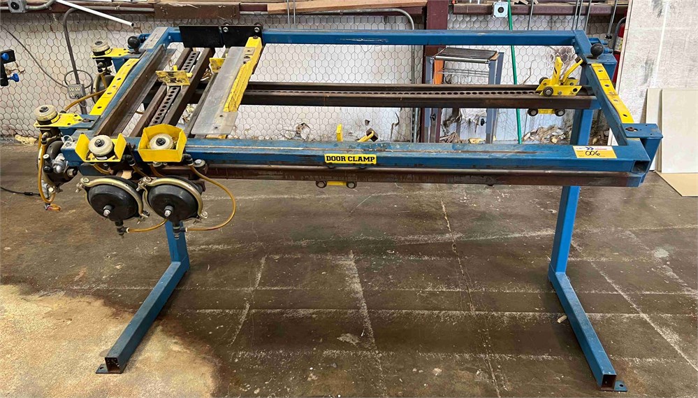 JLT "79K-6-M" Door Clamp