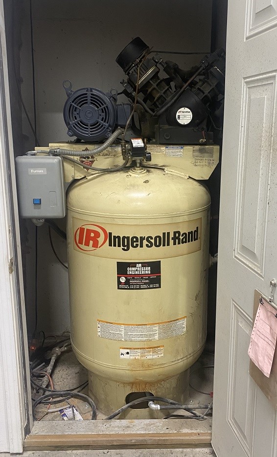 Ingersol Rand "15hp" Air Compressor - 230/460V - SEE VIDEO