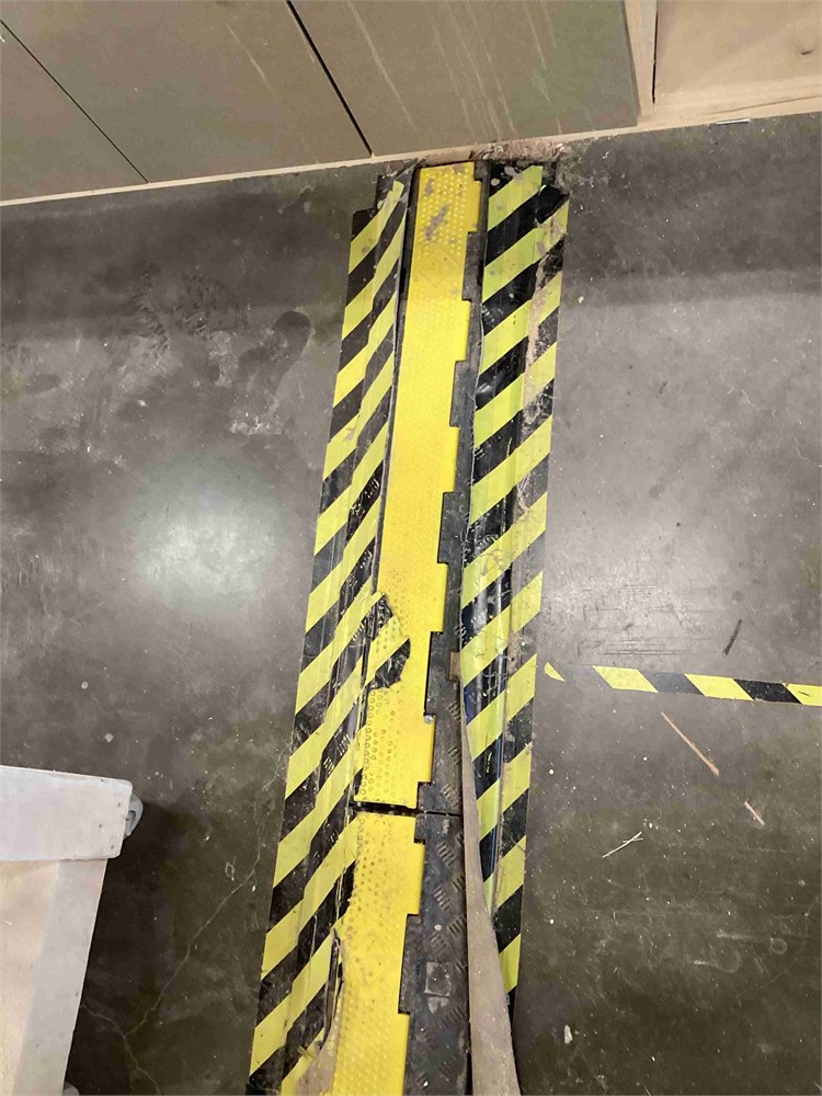 Floor Cable Track Qty. (6)