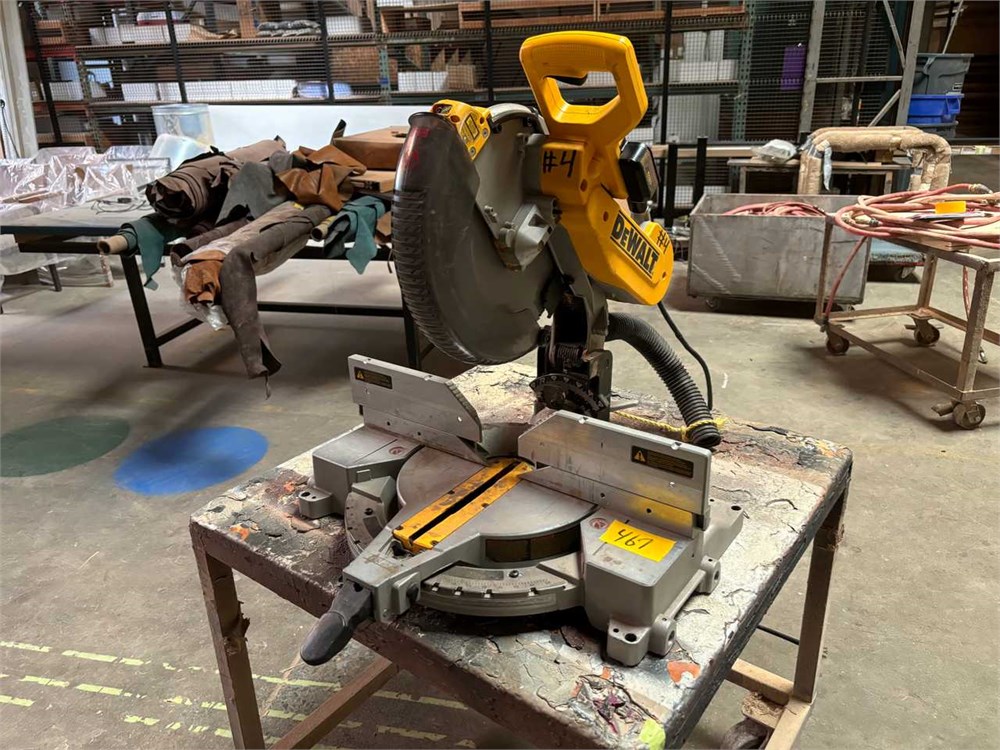 DeWalt "DW716" Miter Saw