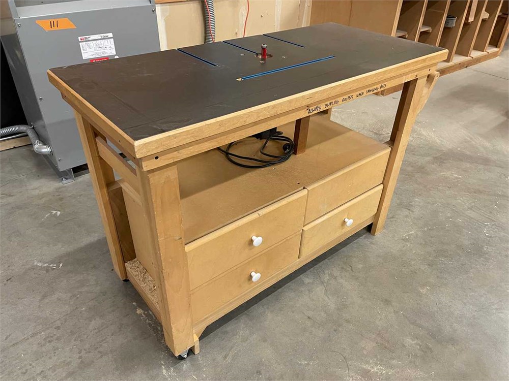 Router Table and Porter Cable Router