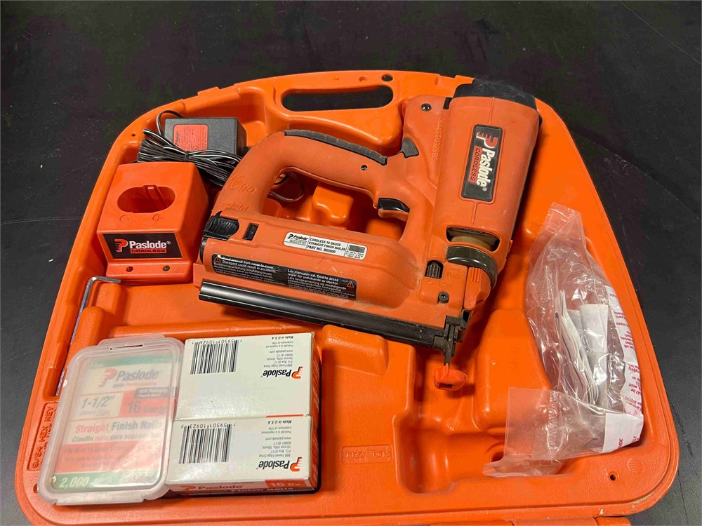 Paslode Cordless Nailer