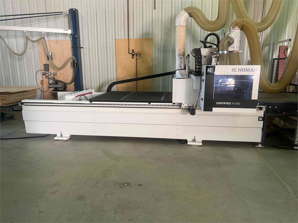 Homag "CENTATEQ N-300" CNC with off load table