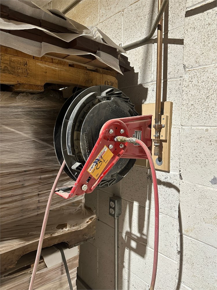 Reelcraft Air Hose Reel as pictured