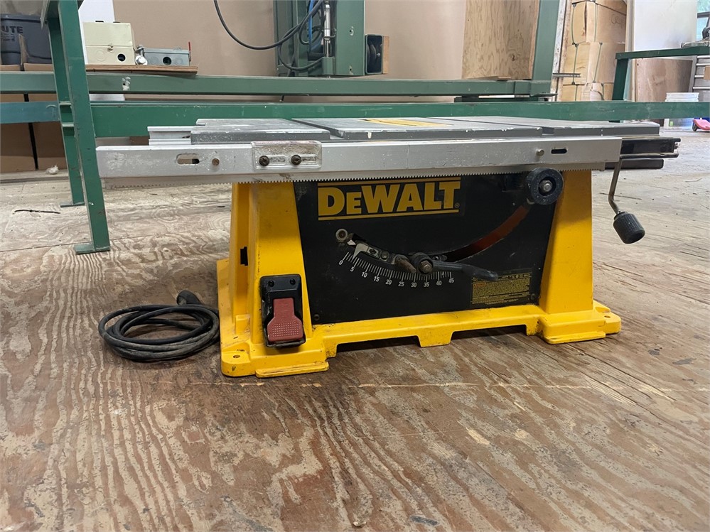 DeWalt "DW 744" 10” Jobsite Table Saw