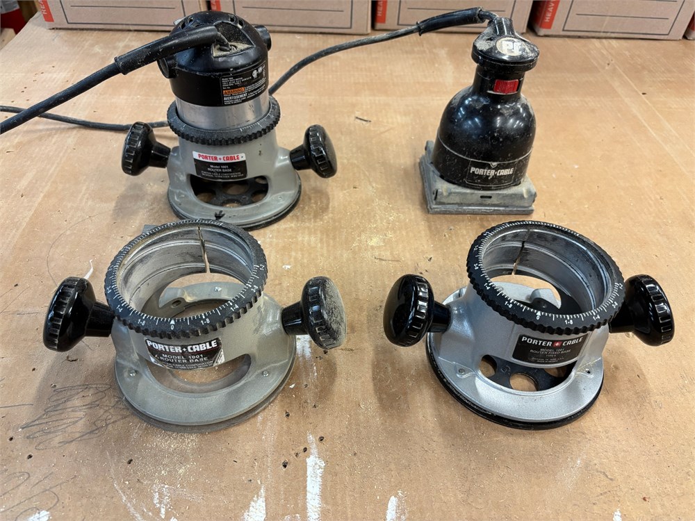 Lot of 1 Sander & 1 Router as pictured