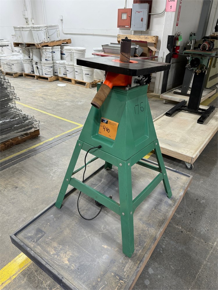 Grizzly "G9922" Oscillating Spindle Sander