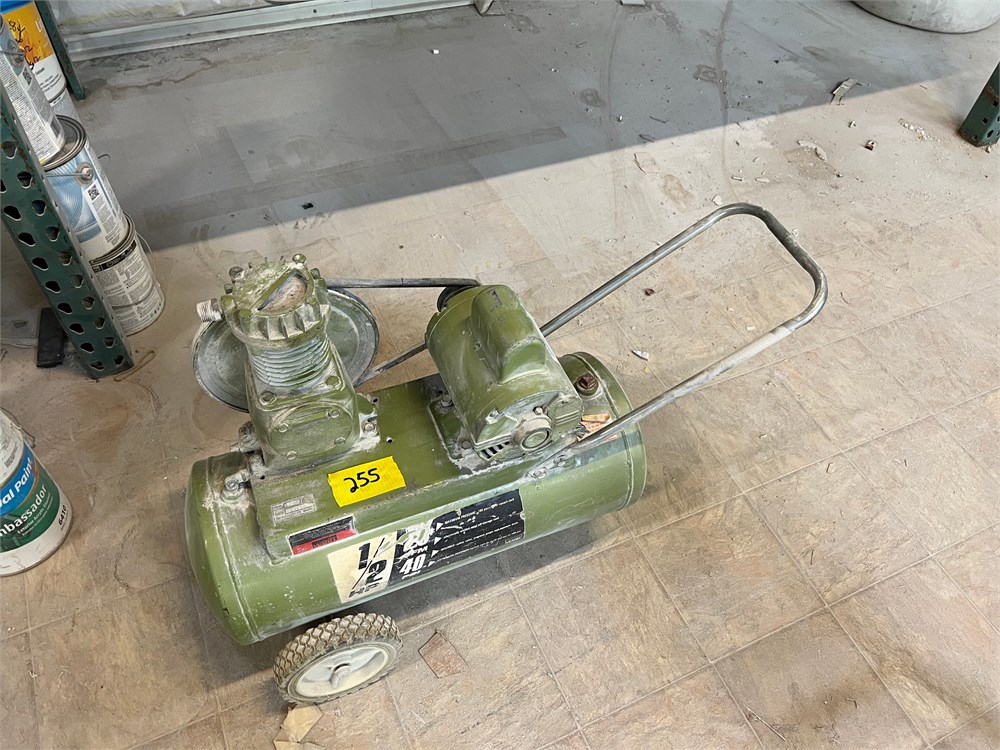 Montgomery Ward "75-6580" Air Compressor