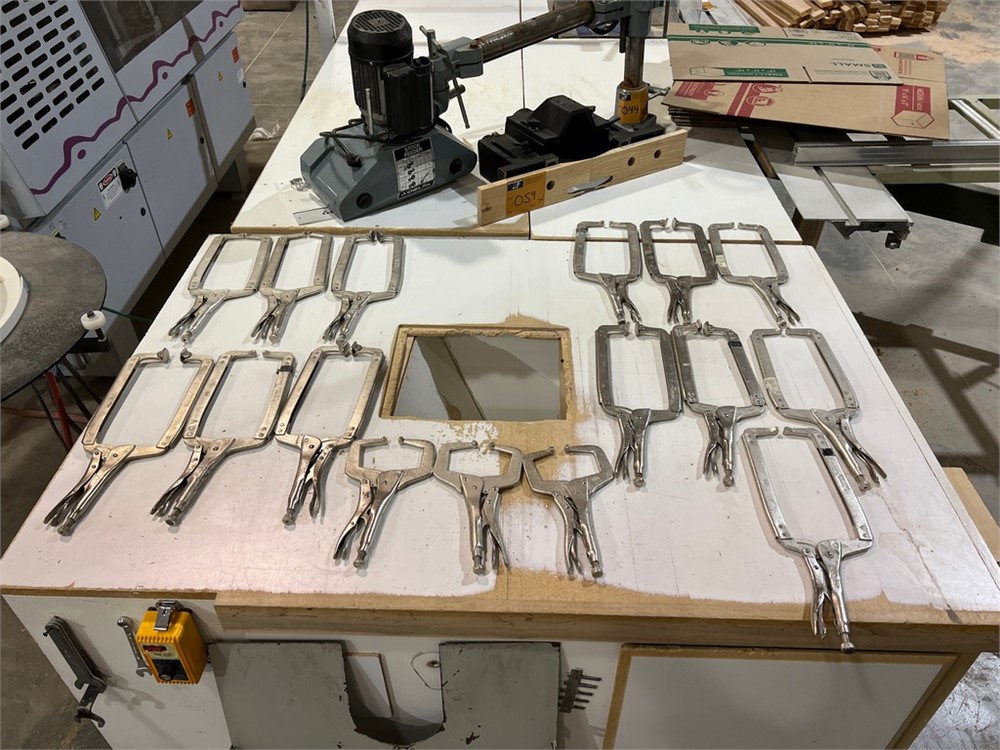 Lot of Locking Plieres - as pictured