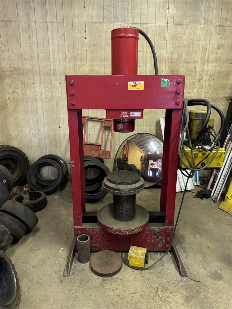 Theuber 150 Ton Hydraulic Press