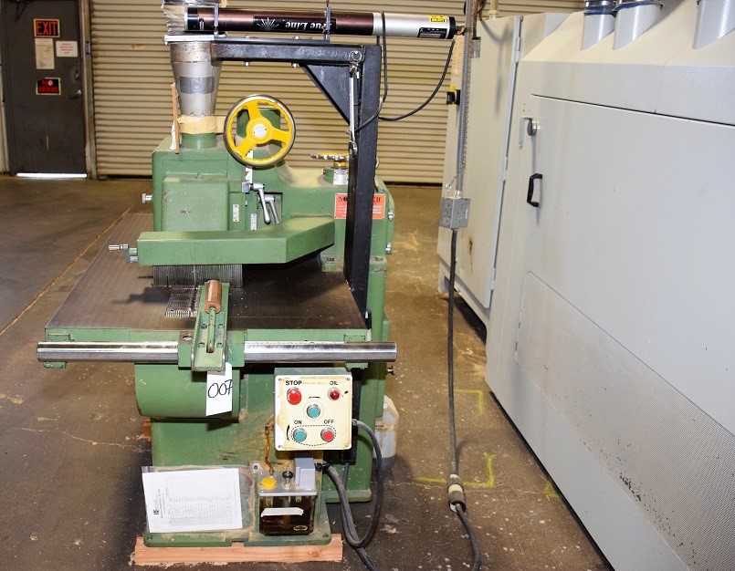 LOT# 007  NORTHTECH SRS-300 STRAIGHT LINE RIP SAW * LACEY-HARMER LASER LINE,10HP