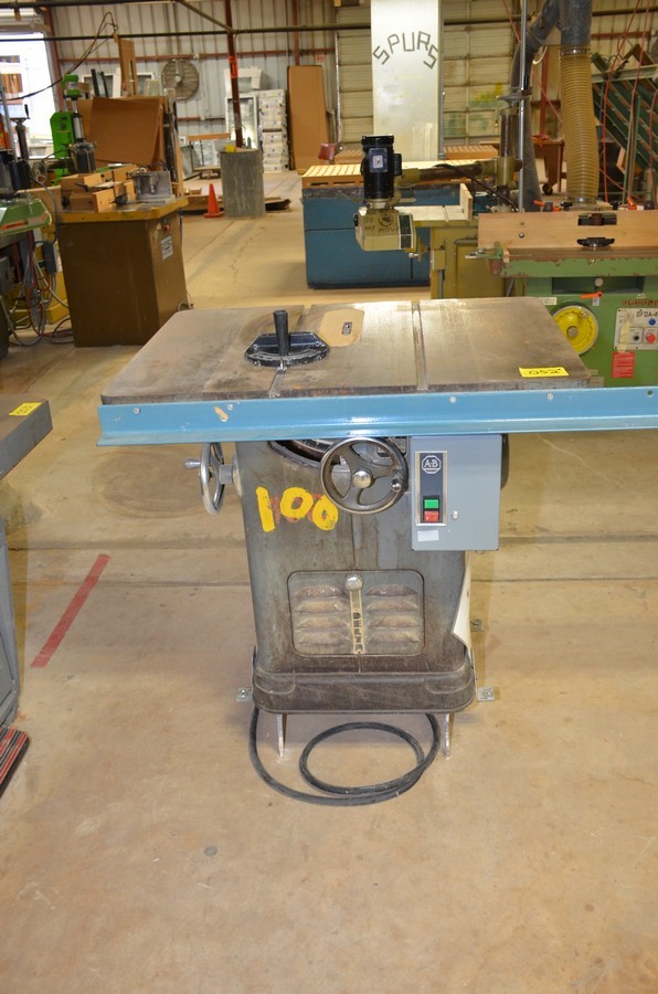 Delta "Unisaw" Table Saw - 10"