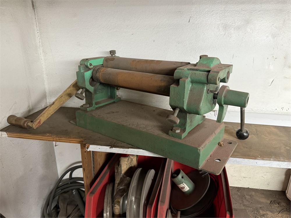 Berkoy "R-612" Roller