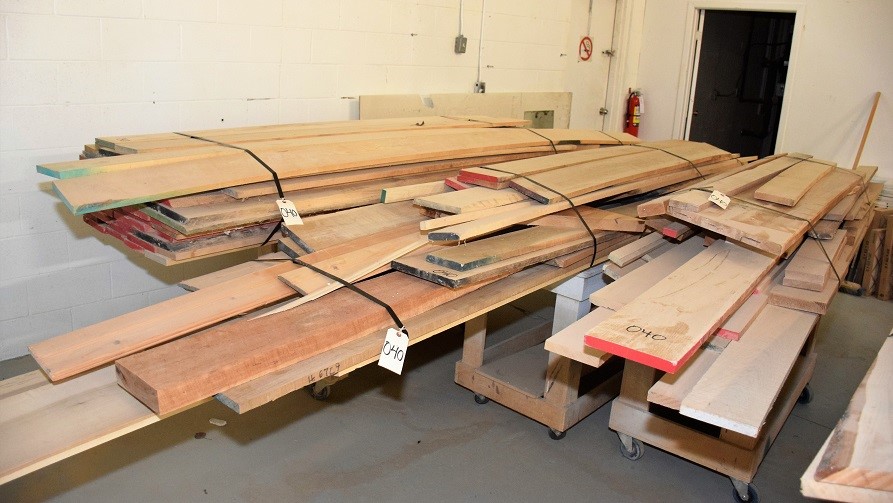(3) LIFTS OF WOOD UP TO 12' LONG * VARIOUS SPECIES AND DIMENSIONS