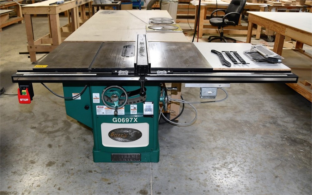 Grizzly "G0697X" Table Saw