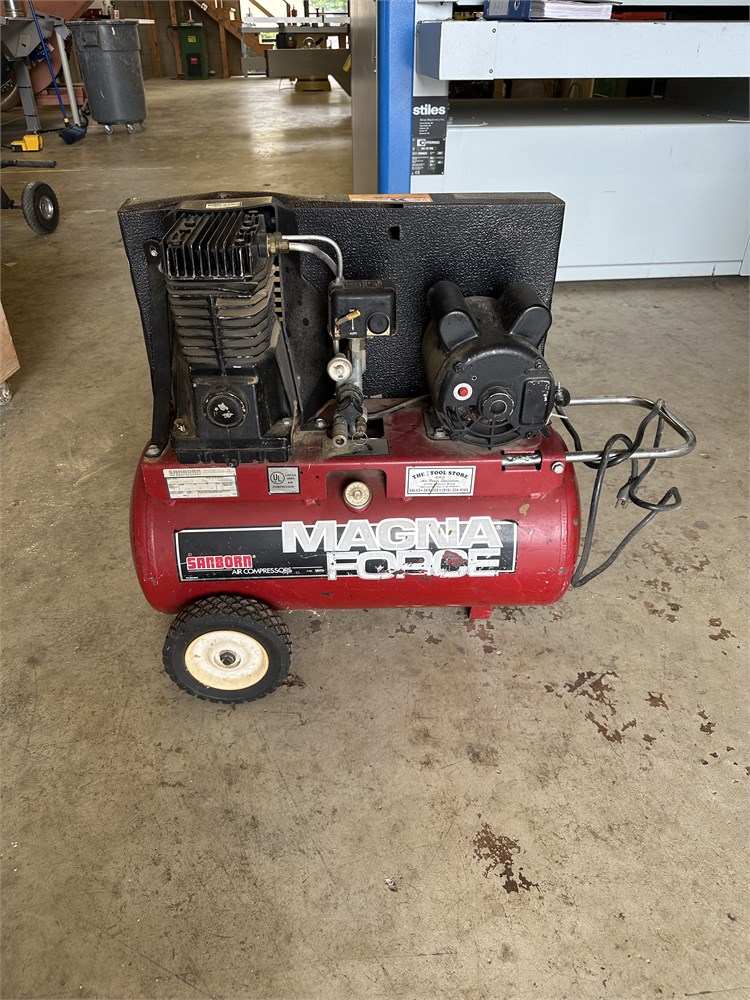 Sanborn "M104CL200-13" Mobile Air Compressor