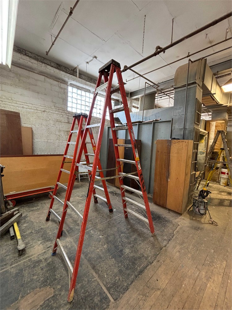 (2) Ladders