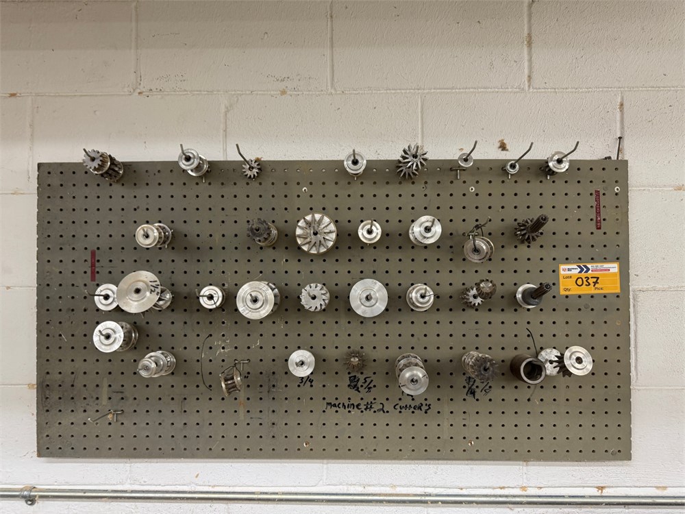 Lot of Carving Cutters - as pictured