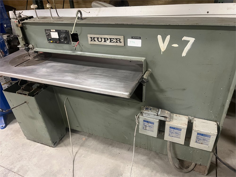Kuper Veneer Sticher
